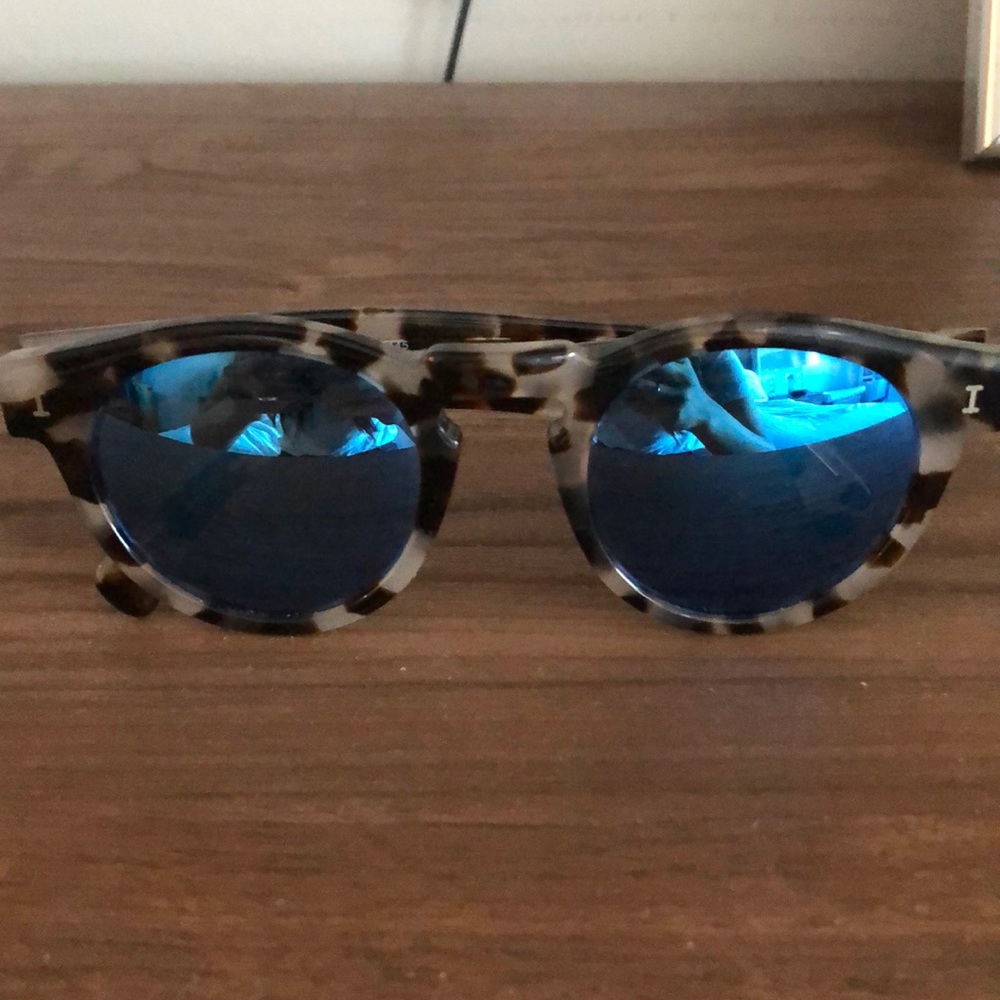 White Tortoise Illesteva Sunglasses